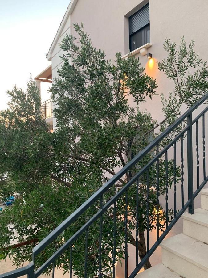 Apartman Vitanov Vinišće Exterior foto