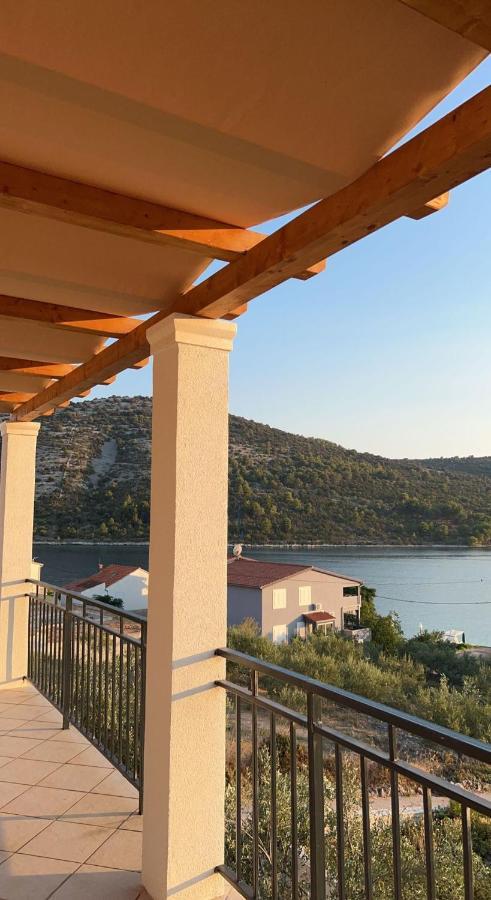 Apartman Vitanov Vinišće Exterior foto