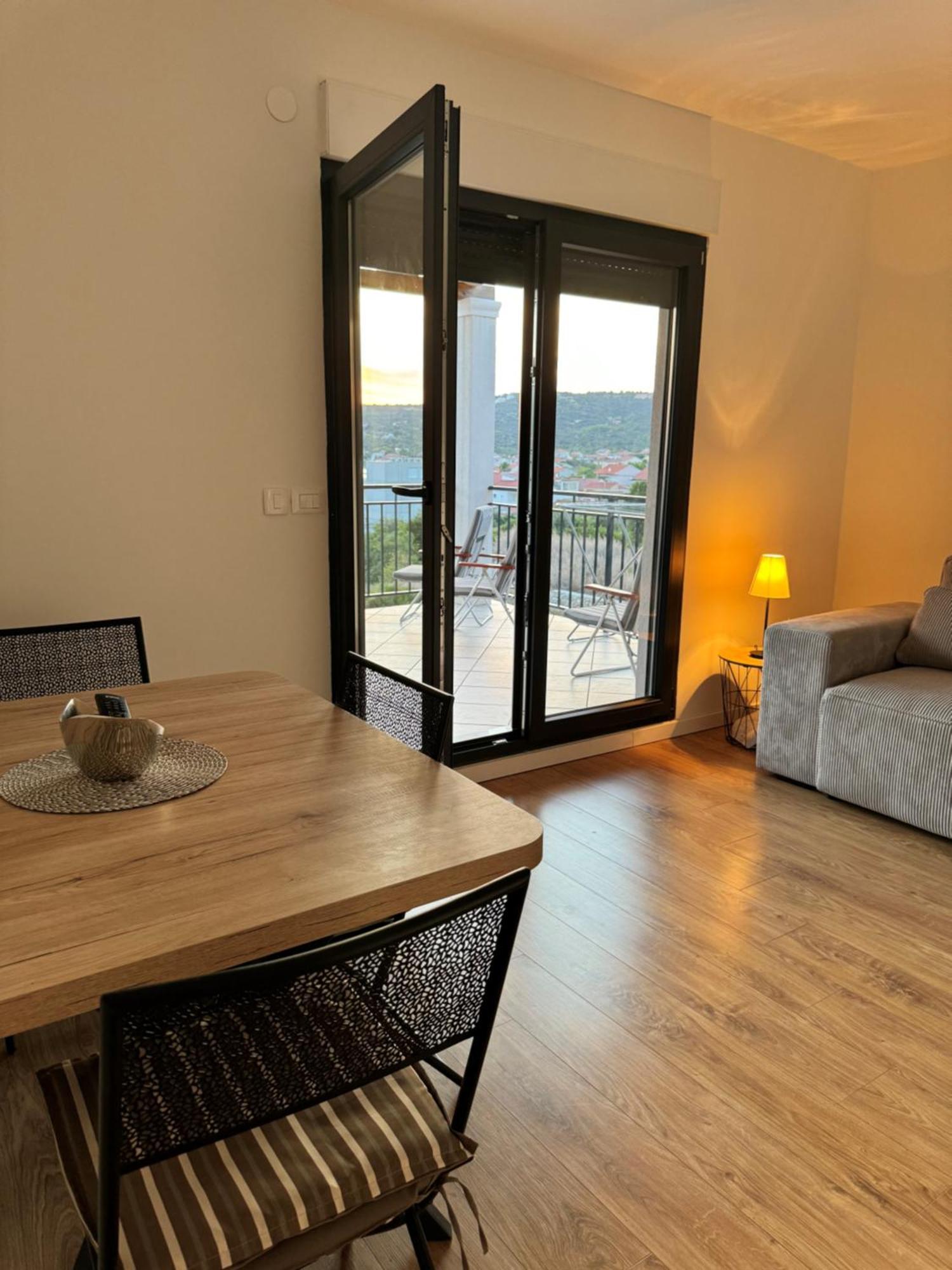 Apartman Vitanov Vinišće Exterior foto