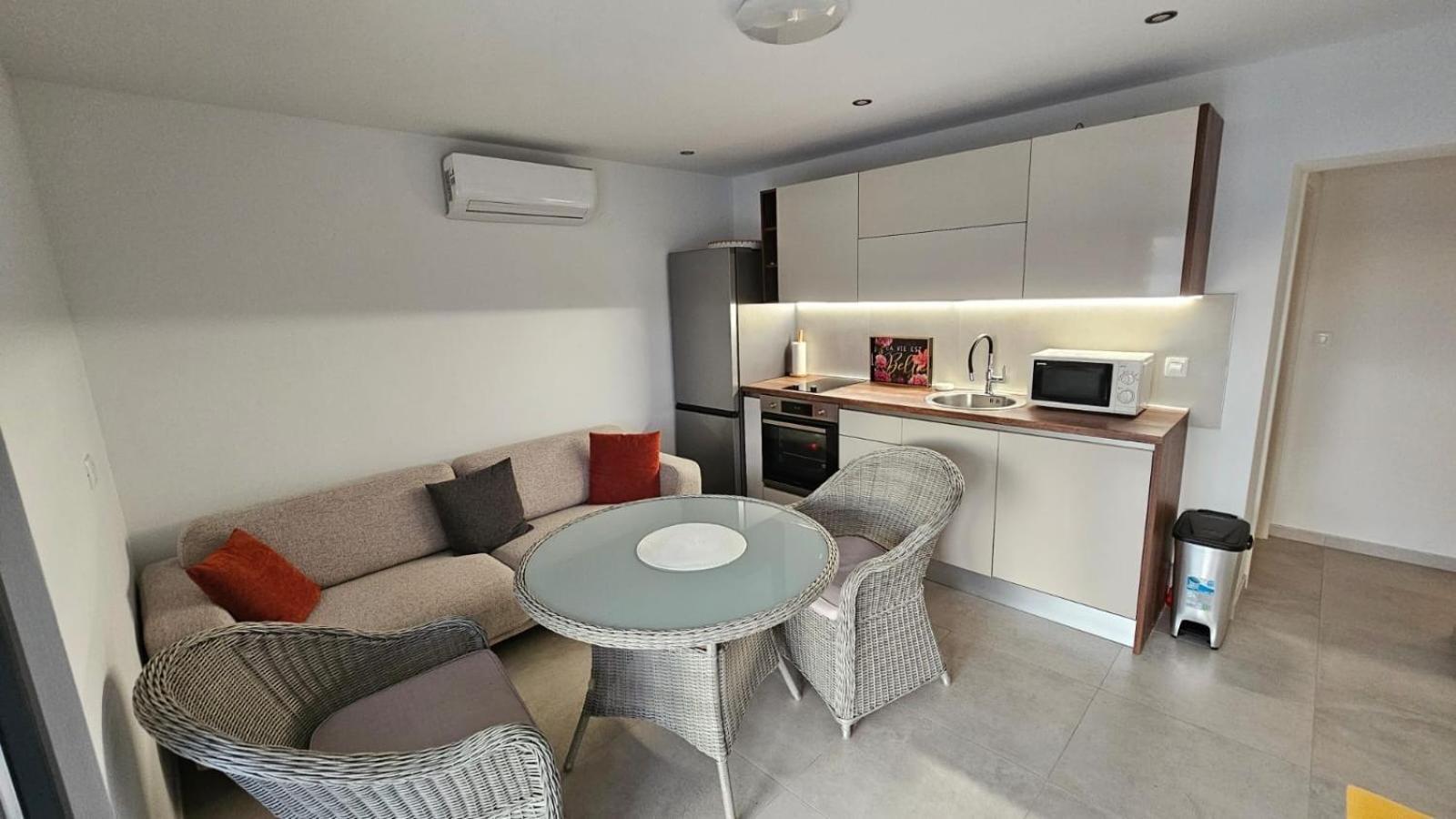 Apartman Vitanov Vinišće Exterior foto