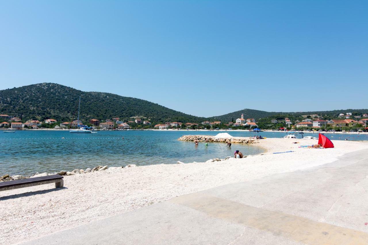 Apartman Vitanov Vinišće Exterior foto